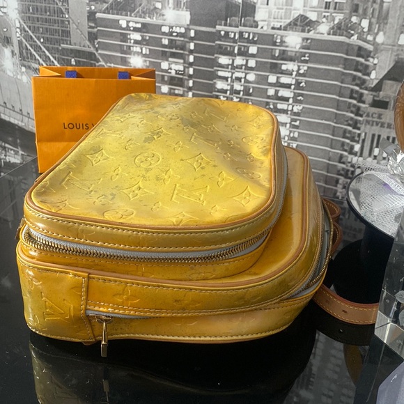 Authentic Louis Vuitton Vernis Backpack - Picture 13 of 17